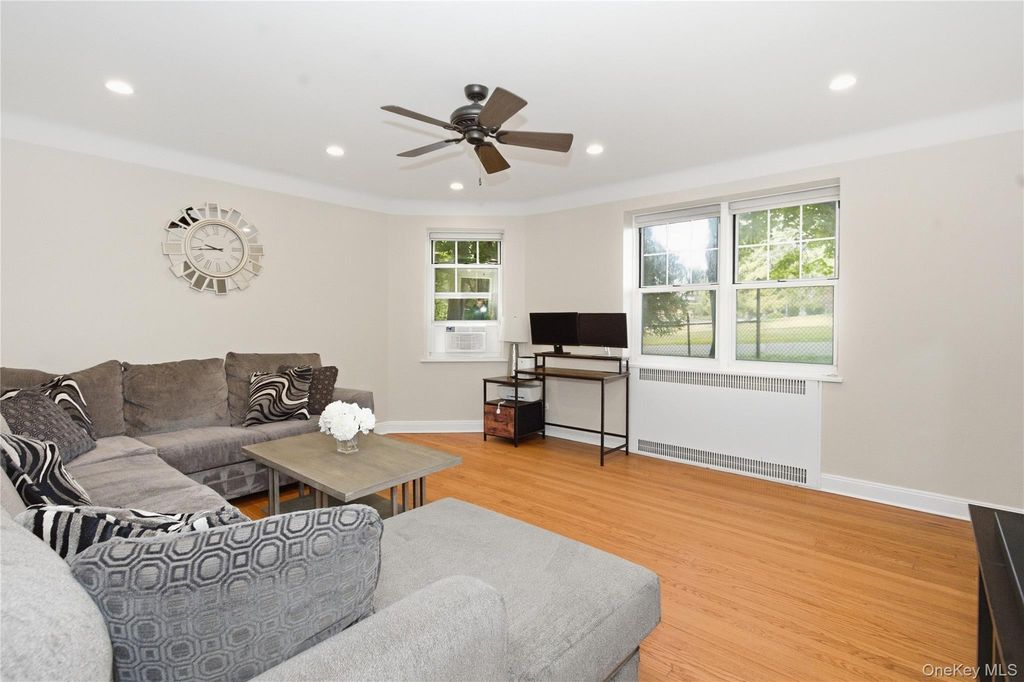 50 N Broadway 1J, White Plains, NY 10603 — photo 4