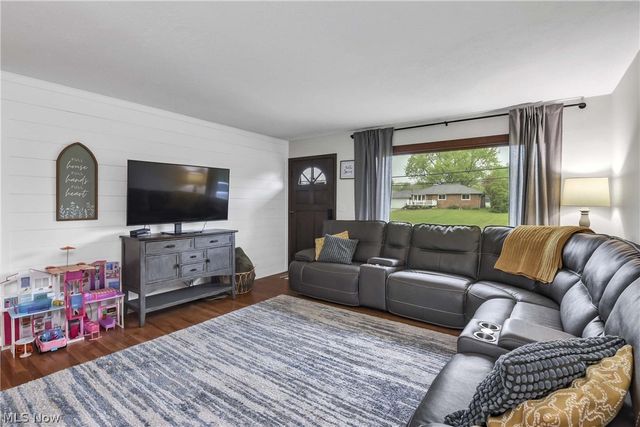 2822 Joseph Pky, Brunswick, OH 44212