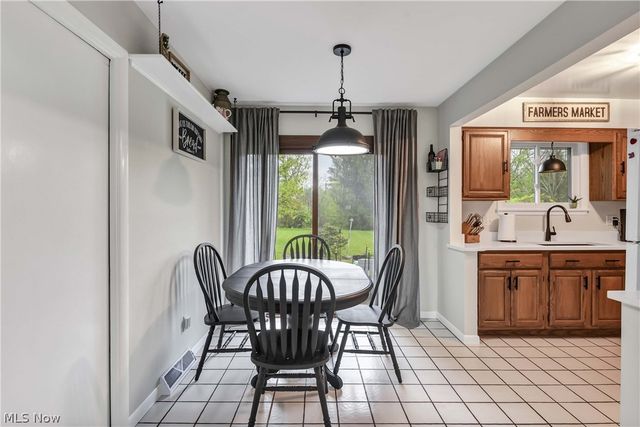 2822 Joseph Pky, Brunswick, OH 44212