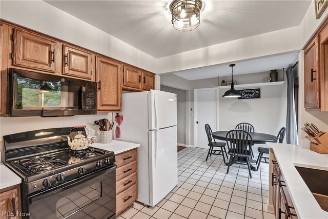 2822 Joseph Pky, Brunswick, OH 44212