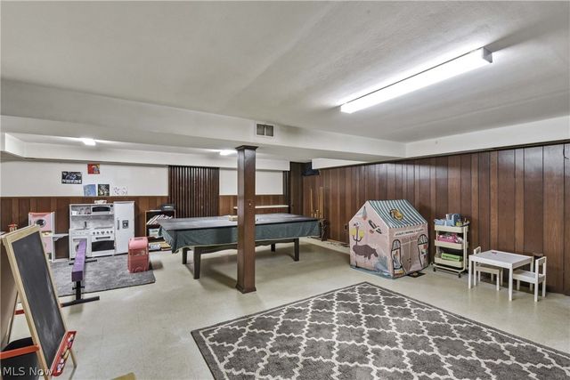 2822 Joseph Pky, Brunswick, OH 44212
