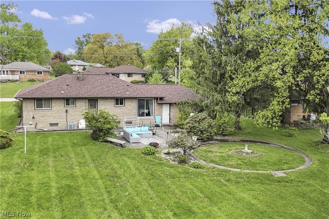 2822 Joseph Pky, Brunswick, OH 44212