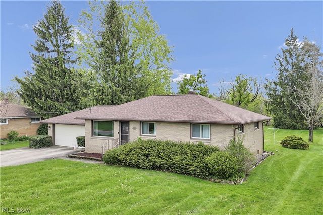 2822 Joseph Pky, Brunswick, OH 44212