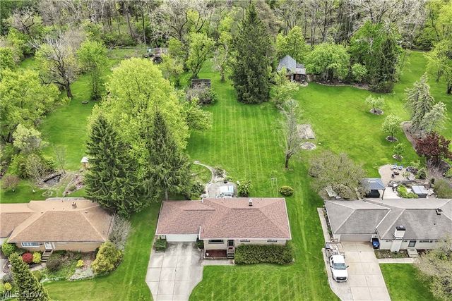 2822 Joseph Pky, Brunswick, OH 44212