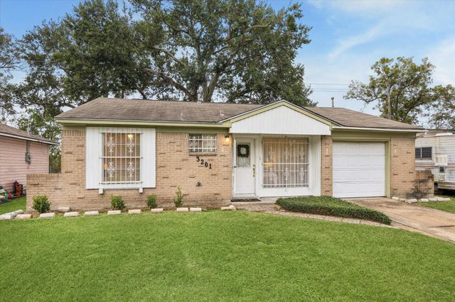 3201 Proswimmer Street, Houston, TX 77088