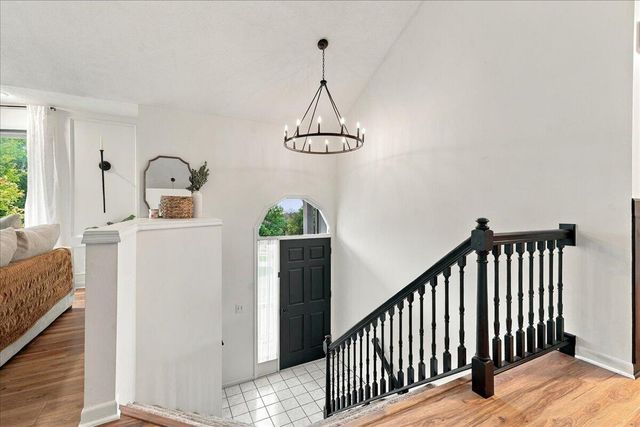 154 WOODBURY Circle, Council Bluffs, IA 51503