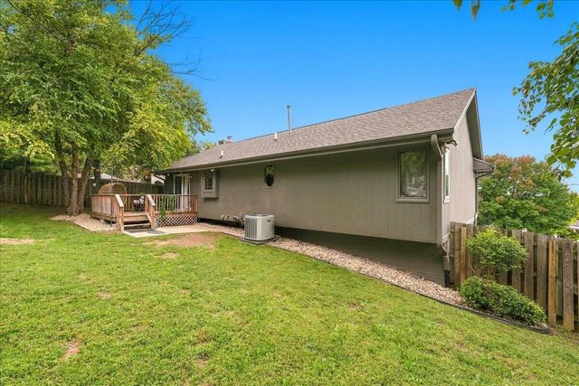 154 WOODBURY Circle, Council Bluffs, IA 51503