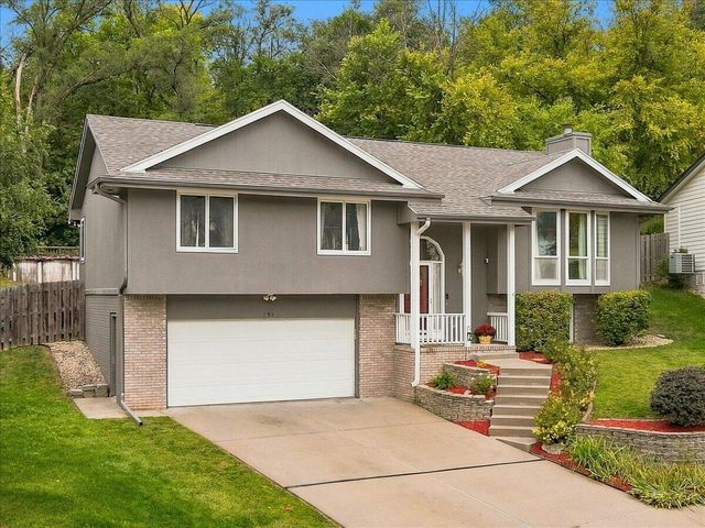 154 WOODBURY Circle, Council Bluffs, IA 51503