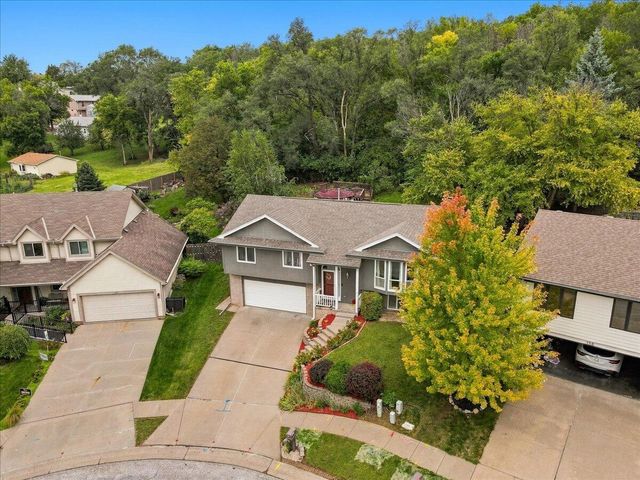 154 WOODBURY Circle, Council Bluffs, IA 51503