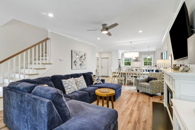 8 Moonshell Rd, Hilton Head Island, SC 29928