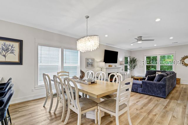 8 Moonshell Rd, Hilton Head Island, SC 29928
