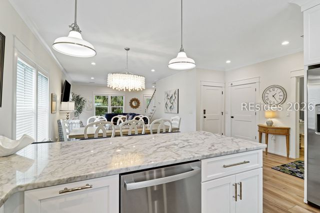 8 Moonshell Rd, Hilton Head Island, SC 29928