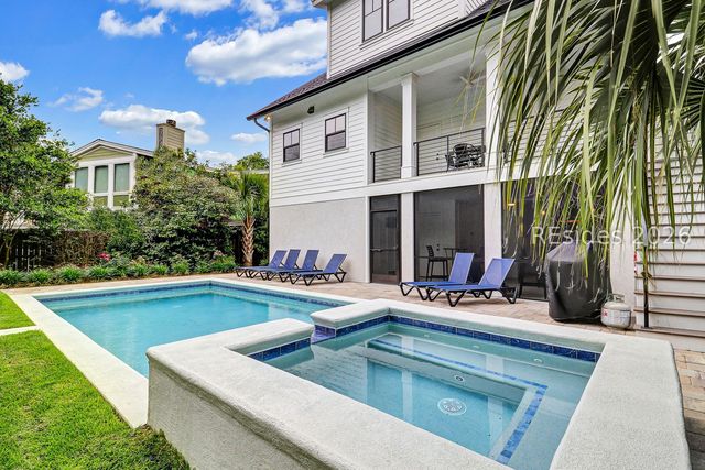 8 Moonshell Rd, Hilton Head Island, SC 29928