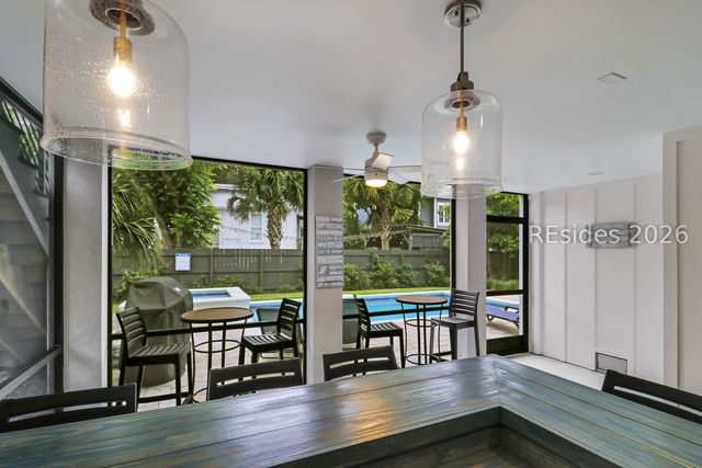 8 Moonshell Rd, Hilton Head Island, SC 29928