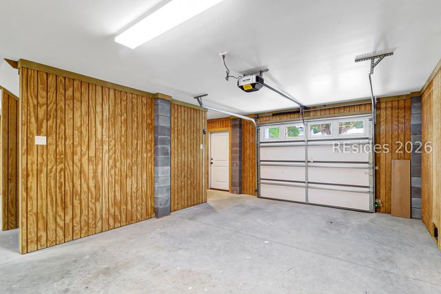 8 Moonshell Rd, Hilton Head Island, SC 29928