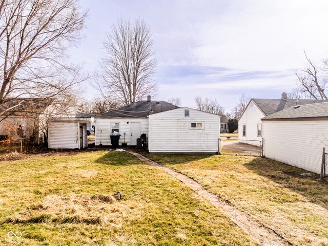 1914 E 24th Street, Muncie, IN 47302