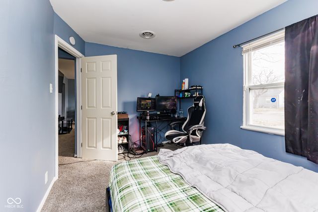 1914 E 24th Street, Muncie, IN 47302