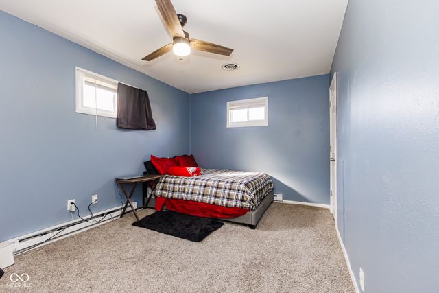 1914 E 24th Street, Muncie, IN 47302