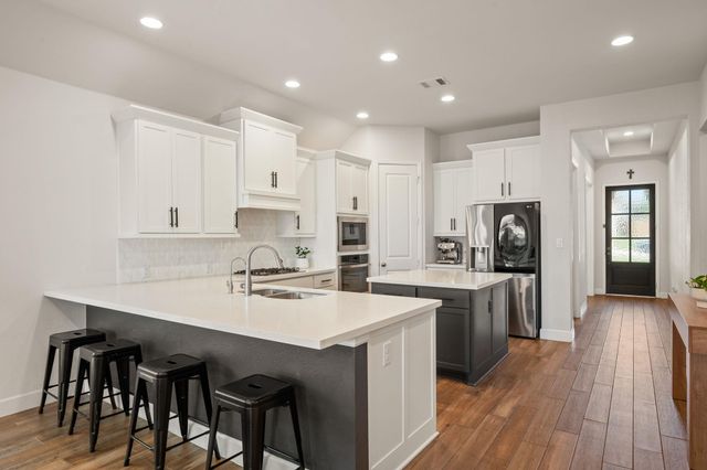 343 Eagle Ford DR, Kyle, TX 78640