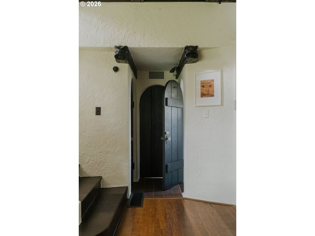 4254 Se SCHILLER St, Portland, OR 97206