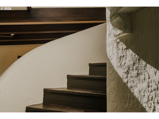 4254 Se SCHILLER St, Portland, OR 97206