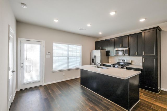 6502 New York Street, Houston, TX 77021