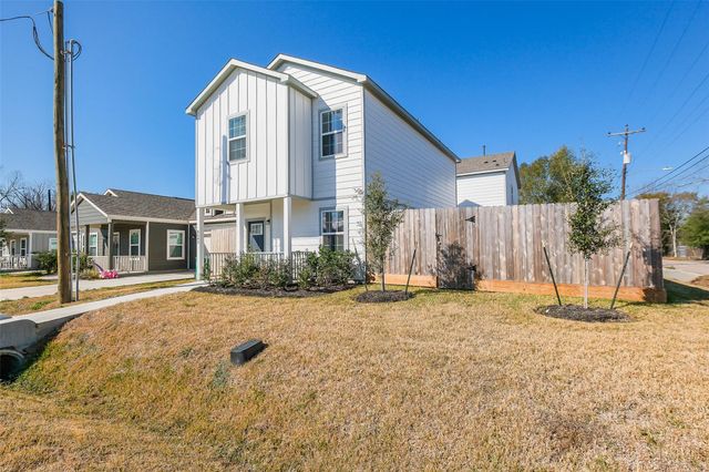 6502 New York Street, Houston, TX 77021