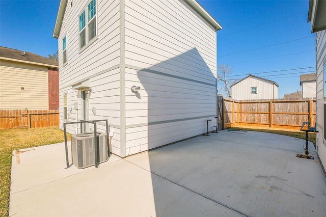 6502 New York Street, Houston, TX 77021