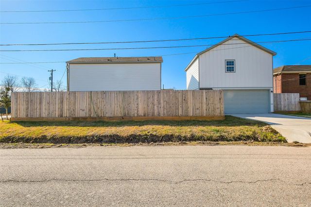 6502 New York Street, Houston, TX 77021