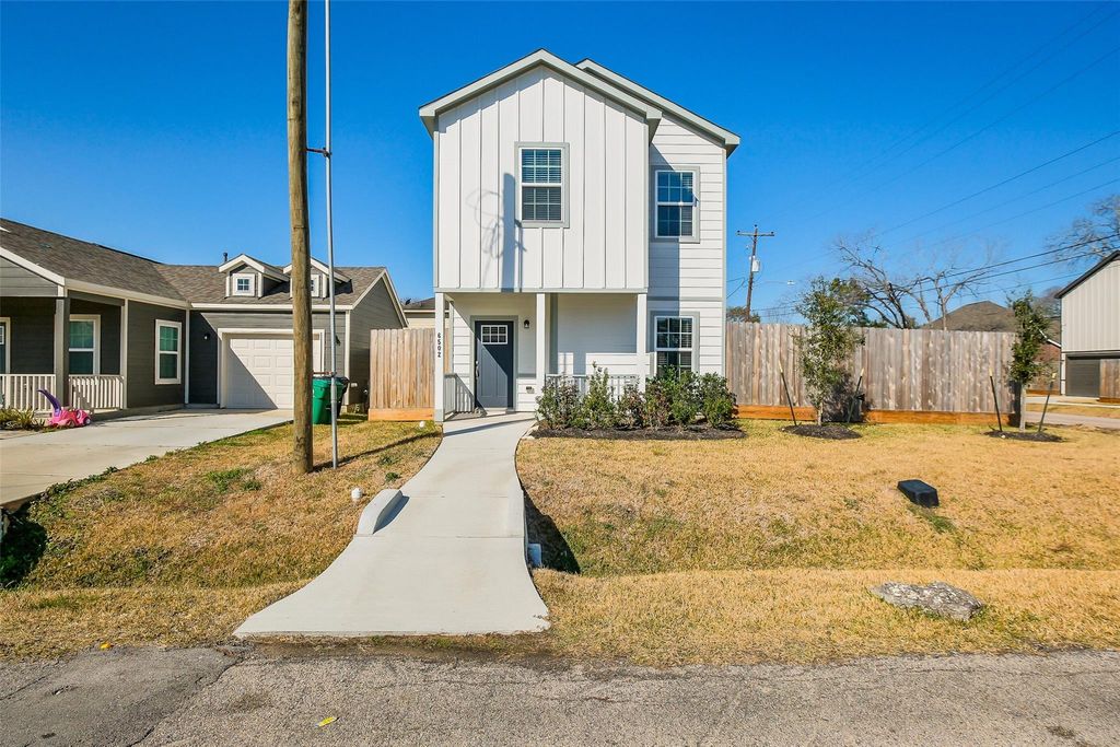6502 New York Street, Houston, TX 77021