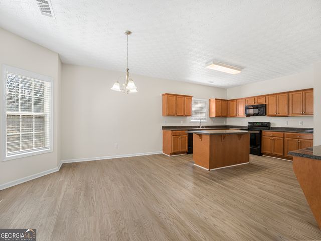 1087 Crown Landing Parkway, Mcdonough, GA 30252