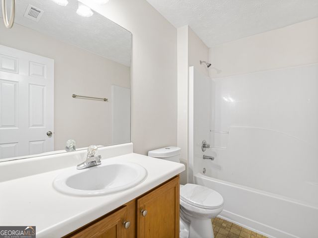 1087 Crown Landing Parkway, Mcdonough, GA 30252