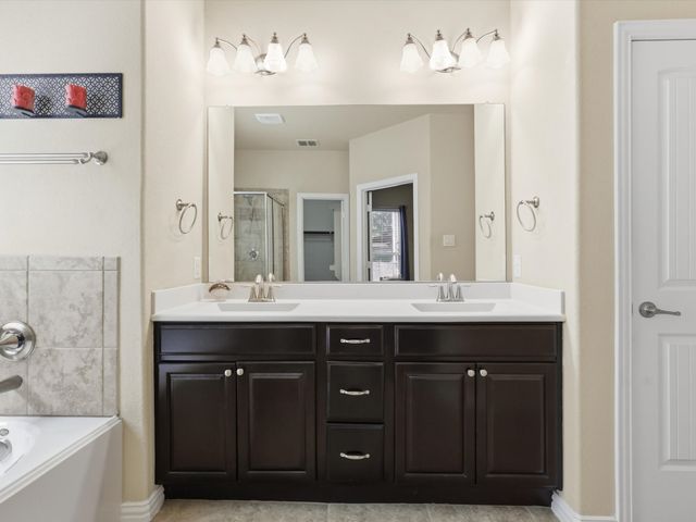 1008 Park Meadow Lane, Mckinney, TX 75071