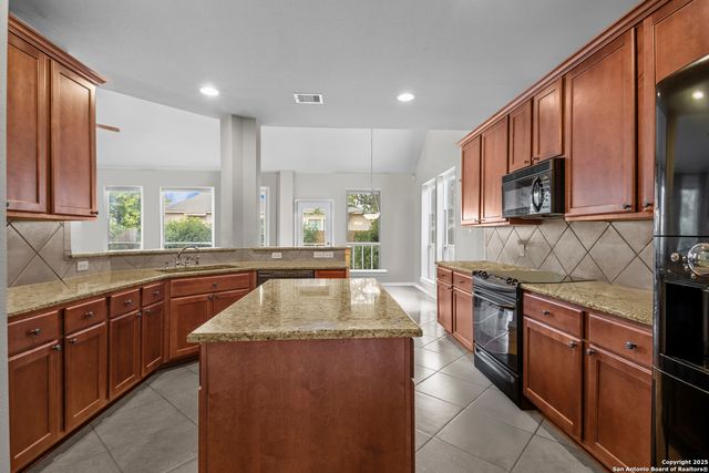 2985 Prairie, Seguin, TX 78155