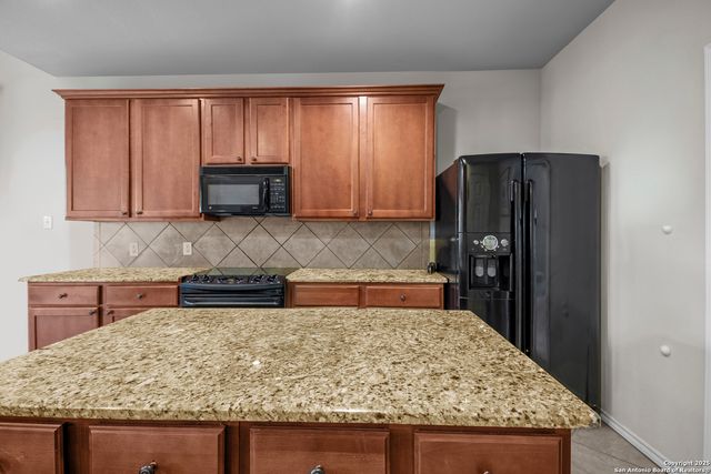 2985 Prairie, Seguin, TX 78155