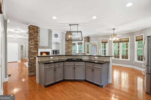 6380 Lake Oak Landing, Cumming, GA 30040