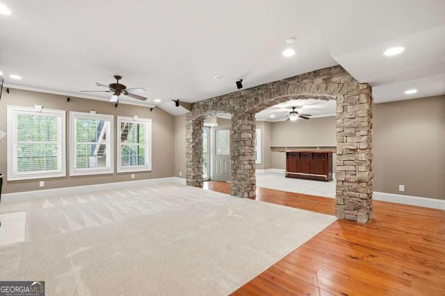 6380 Lake Oak Landing, Cumming, GA 30040