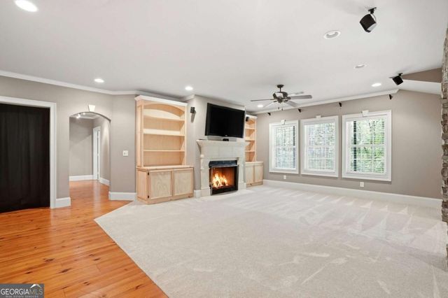 6380 Lake Oak Landing, Cumming, GA 30040