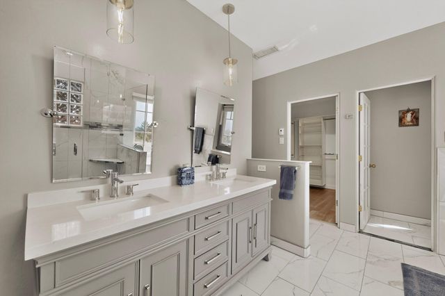 6101 Buffalo Grass Court NE, Albuquerque, NM 87111
