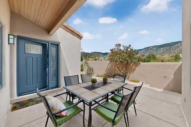 6101 Buffalo Grass Court NE, Albuquerque, NM 87111