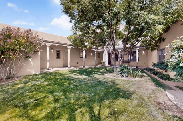 6101 Buffalo Grass Court NE, Albuquerque, NM 87111
