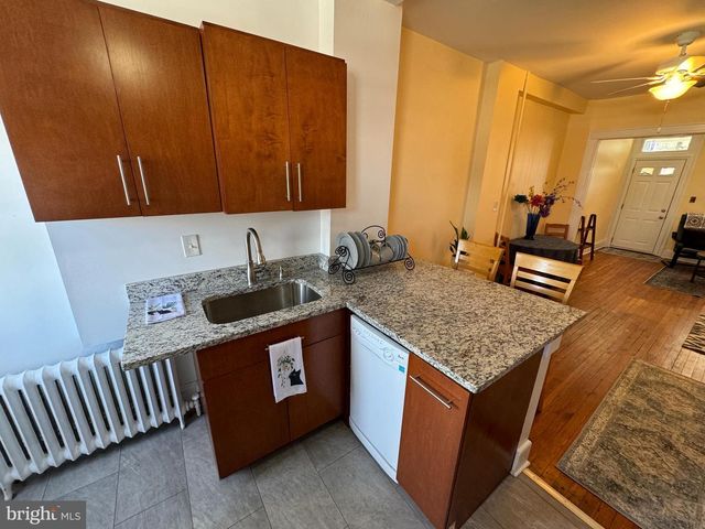 1212 COX ST, Baltimore, MD 21211