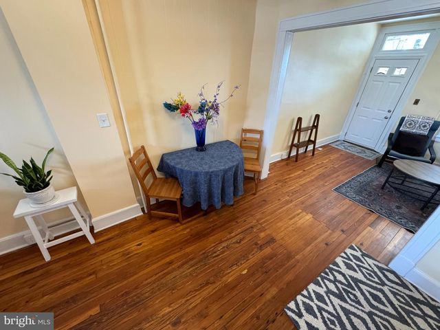 1212 COX ST, Baltimore, MD 21211