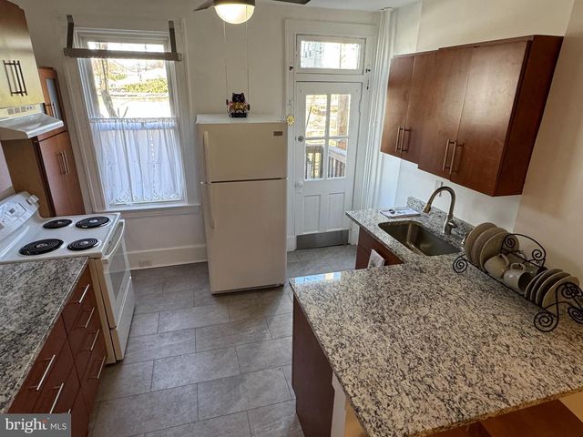 1212 COX ST, Baltimore, MD 21211