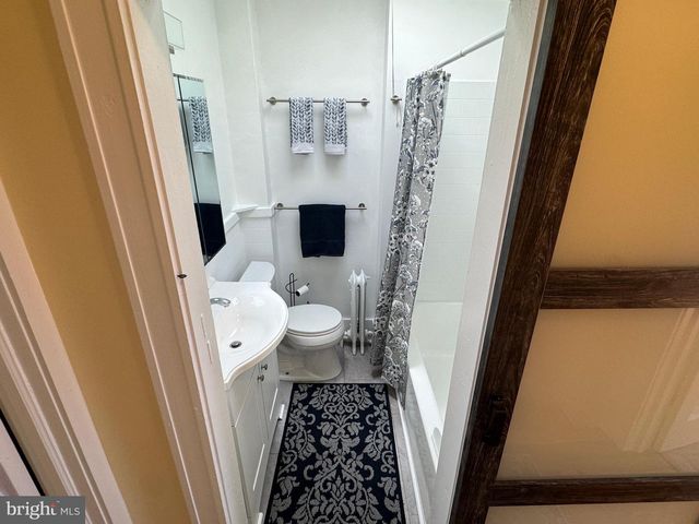 1212 COX ST, Baltimore, MD 21211