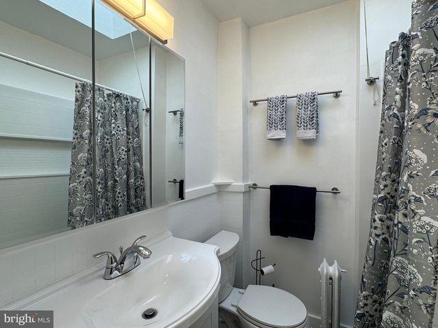 1212 COX ST, Baltimore, MD 21211