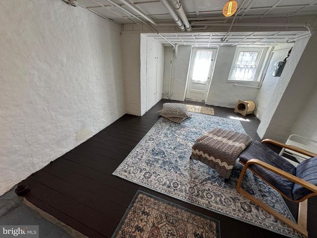 1212 COX ST, Baltimore, MD 21211