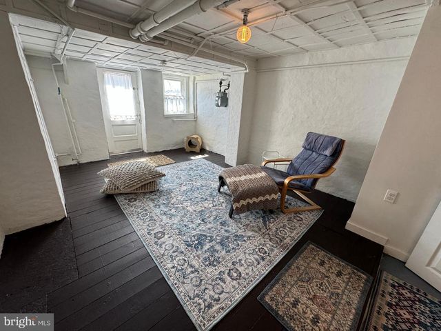 1212 COX ST, Baltimore, MD 21211