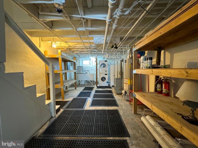 1212 COX ST, Baltimore, MD 21211