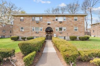 20 Auna Dr 7, Brockton, MA 02301
